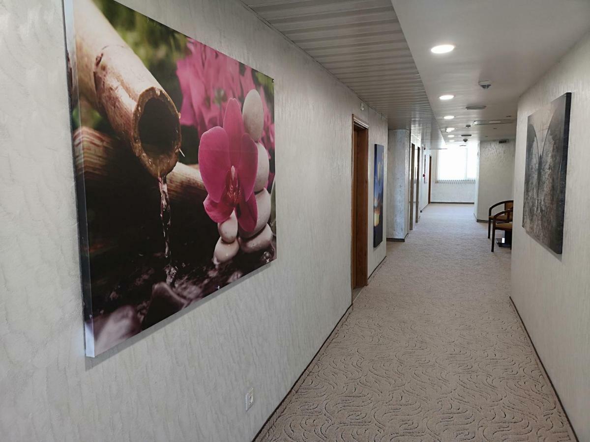 Terra Europe Brontes Hotel Targóvishte Exterior foto